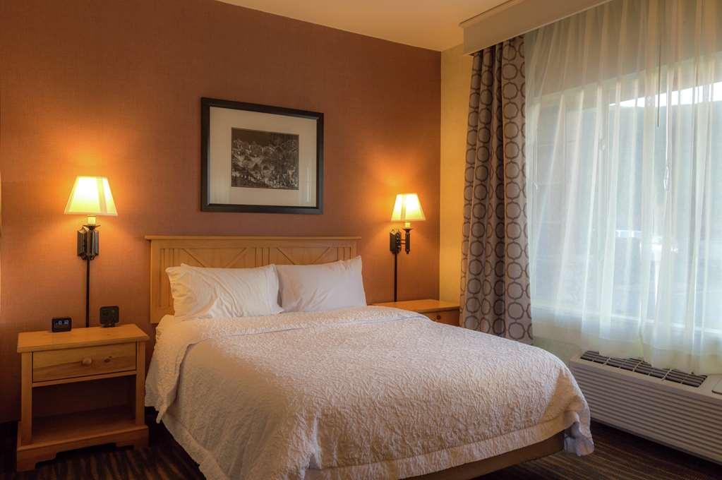Hampton Inn & Suites Стиймбоут Спрингс Стая снимка