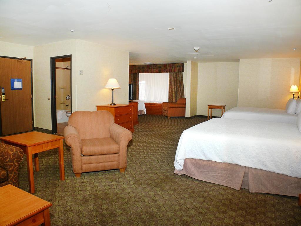 Hampton Inn & Suites Стиймбоут Спрингс Екстериор снимка