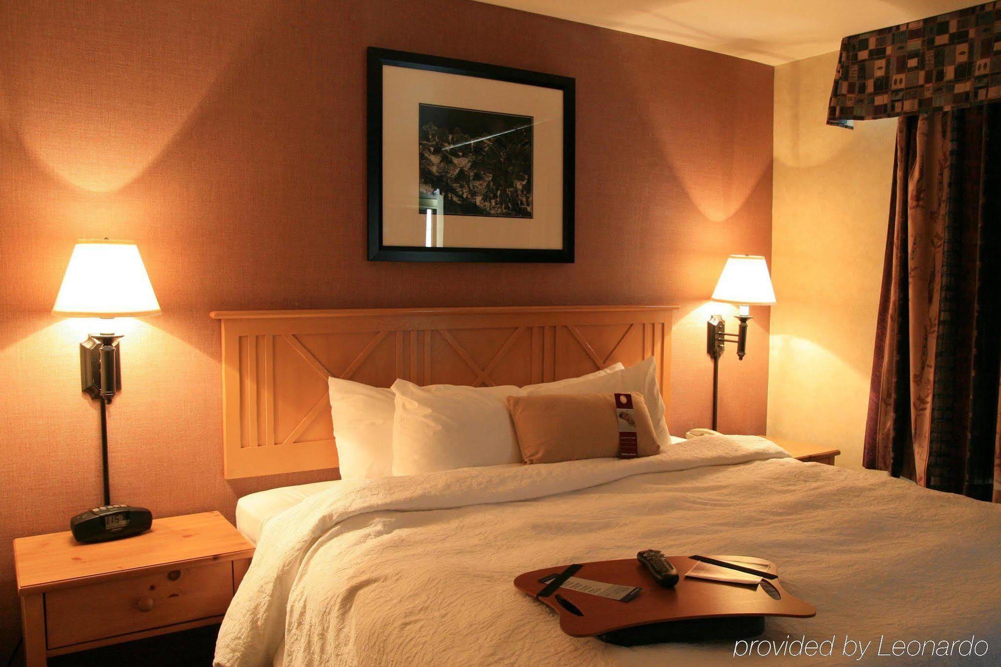 Hampton Inn & Suites Стиймбоут Спрингс Стая снимка