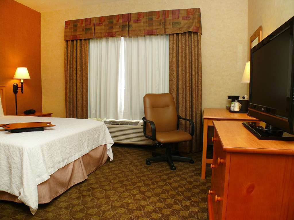 Hampton Inn & Suites Стиймбоут Спрингс Стая снимка